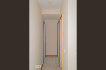 Apartamento à venda com 70m², 2 quartos e 1 vagaCorredor