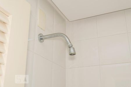 Apartamento à venda com 70m², 2 quartos e 1 vagaBanheiro de Serviço - Chuveiro