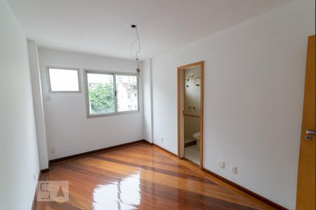 Apartamento à venda com 70m², 2 quartos e 1 vagaSuíte