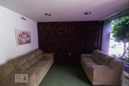Apartamento à venda com 82m², 2 quartos e 1 vagaHall