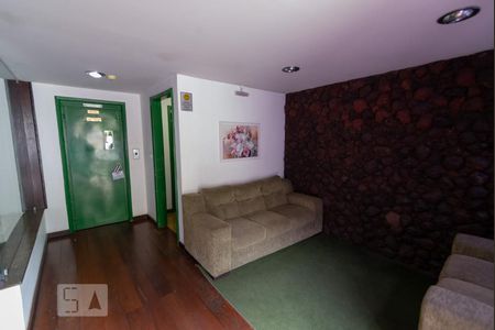 Apartamento à venda com 82m², 2 quartos e 1 vagaHall