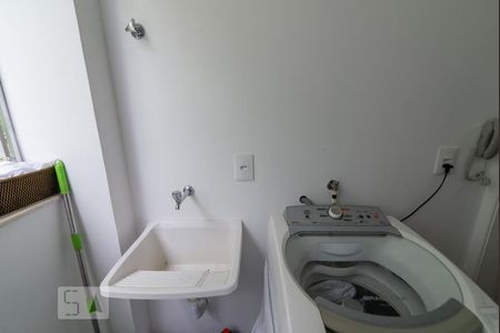 Apartamento à venda com 82m², 2 quartos e 1 vagaÁrea de Serviço