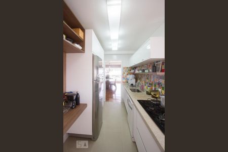 Apartamento à venda com 110m², 3 quartos e 2 vagasCozinha