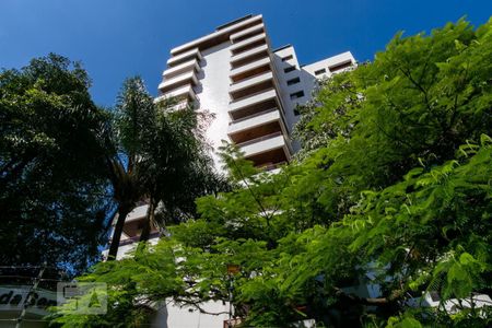 Apartamento para alugar com 168m², 3 quartos e 2 vagasFachada do bloco
