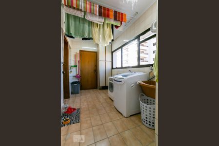 Apartamento para alugar com 168m², 3 quartos e 2 vagasÁrea de serviço