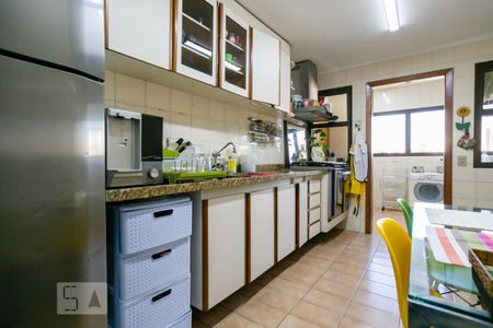 Apartamento para alugar com 168m², 3 quartos e 2 vagasCozinha