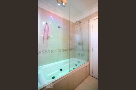 Apartamento para alugar com 168m², 3 quartos e 2 vagasBanheiro da suíte