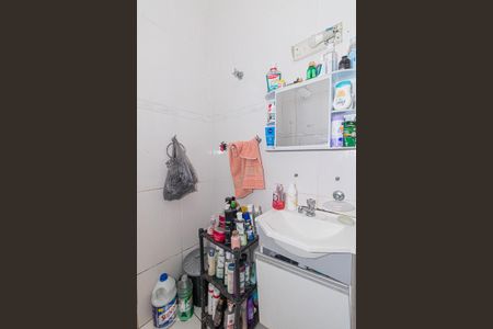 Casa à venda com 110m², 3 quartos e 2 vagasBanheiro da Suíte