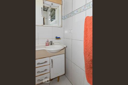 Casa à venda com 110m², 3 quartos e 2 vagasBanheiro