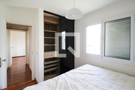 Quarto 1 de apartamento à venda com 2 quartos, 57m² em Moema, São Paulo