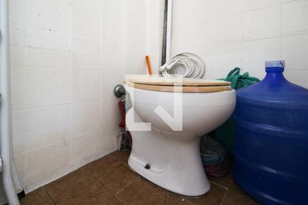 Apartamento à venda com 57m², 2 quartos e 1 vagaBanheiro de Serviço