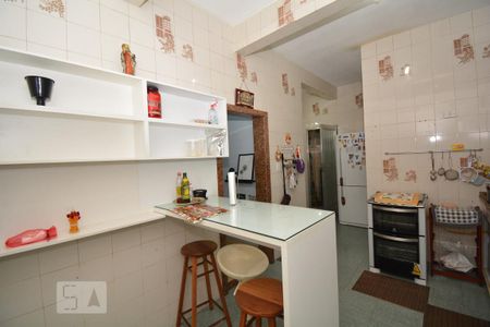 Casa à venda com 240m², 3 quartos e 2 vagasCozinha