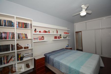 Casa à venda com 240m², 3 quartos e 2 vagasSuíte 1