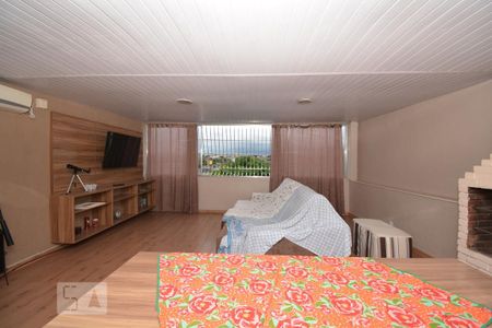 Casa à venda com 240m², 3 quartos e 2 vagasTerraço - Churrasqueira