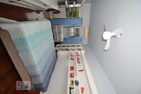 Casa à venda com 240m², 3 quartos e 2 vagasSuíte 1