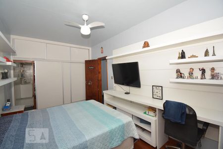 Casa à venda com 240m², 3 quartos e 2 vagasSuíte 1