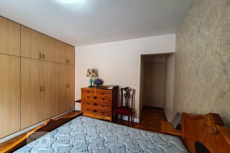 Suíte de casa para alugar com 3 quartos, 163m² em Vila Firmiano Pinto, São Paulo
