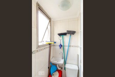 Apartamento para alugar com 61m², 1 quarto e 1 vaga Apartamento para alugar com 61m², 1 quarto e 1 vagaBanheiro de Serviço