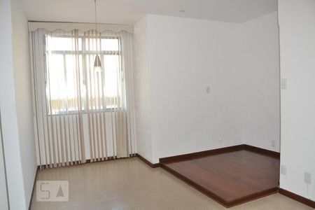 Sala de apartamento à venda com 2 quartos, 70m² em Jardim Guanabara, Rio de Janeiro