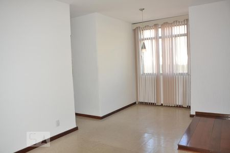 Sala de apartamento à venda com 2 quartos, 70m² em Jardim Guanabara, Rio de Janeiro
