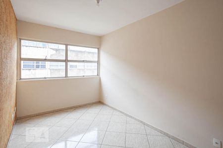 Sala 1 de apartamento para alugar com 2 quartos, 68m² em Carlos Prates, Belo Horizonte