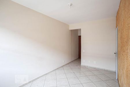 Sala 1 de apartamento para alugar com 2 quartos, 68m² em Carlos Prates, Belo Horizonte