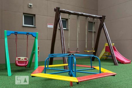 Apartamento para alugar com 52m², 2 quartos e 1 vaga Apartamento para alugar com 52m², 2 quartos e 1 vagaÁrea Comum - Playground