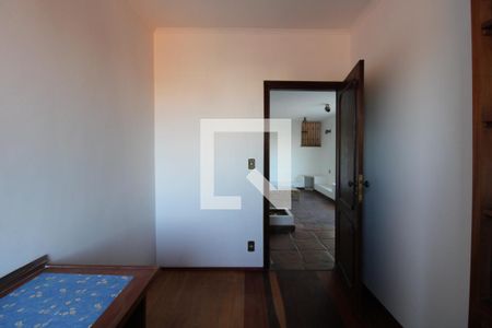 Casa à venda com 323m², 3 quartos e 4 vagasEscritório 2