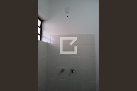 Casa à venda com 323m², 3 quartos e 4 vagasBanheiro da Suíte 2