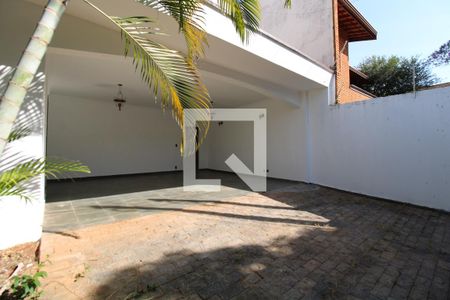 Casa à venda com 323m², 3 quartos e 4 vagasGaragem e Jardim