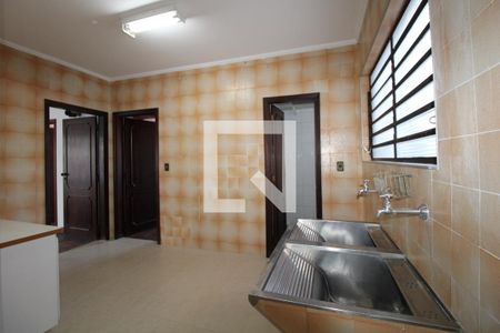 Casa à venda com 323m², 3 quartos e 4 vagasÁrea de Serviço