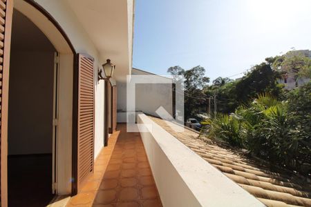 Casa à venda com 323m², 3 quartos e 4 vagasSacada da Antessala e do Quarto 1 (suíte)