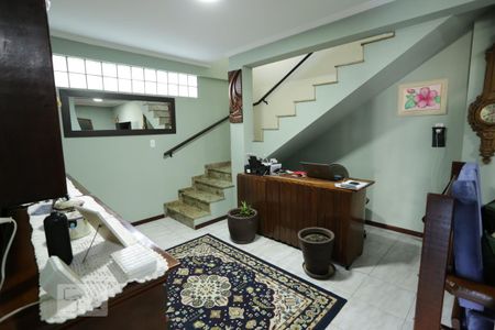 Sala/Escritório de casa para alugar com 3 quartos, 250m² em Vila Talarico, São Paulo