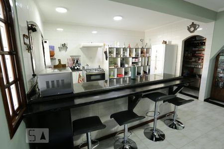 Casa para alugar com 250m², 3 quartos e 2 vagasCozinha