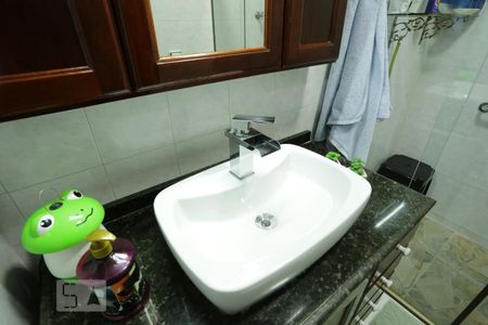 Casa para alugar com 250m², 3 quartos e 2 vagasBanheiro 2