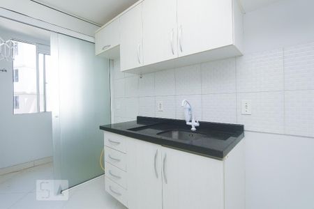 COZINHA de apartamento para alugar com 2 quartos, 43m² em Protásio Alves, Porto Alegre