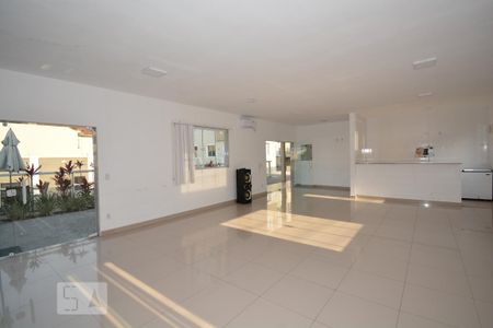 Apartamento para alugar com 44m², 2 quartos e 1 vagaÁrea comum - Salão de festas