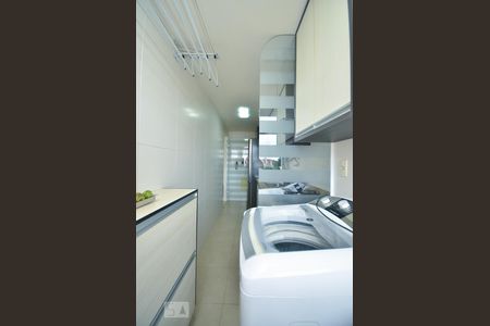 Apartamento à venda com 60m², 2 quartos e 1 vagaÁrea de Serviço