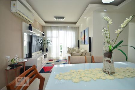 Apartamento à venda com 60m², 2 quartos e 1 vagaSala