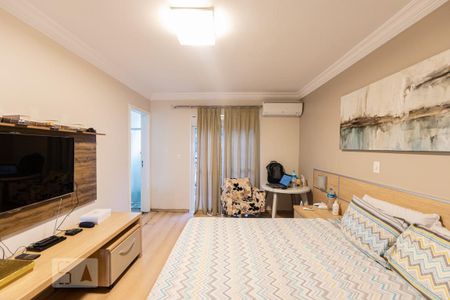 Casa de condomínio à venda com 395m², 4 quartos e 8 vagas Casa de condomínio à venda com 395m², 4 quartos e 8 vagasSuite 2