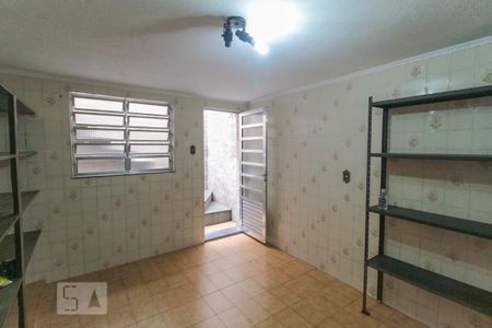 Casa à venda com 100m², 2 quartos e 2 vagasQuarto de serviço