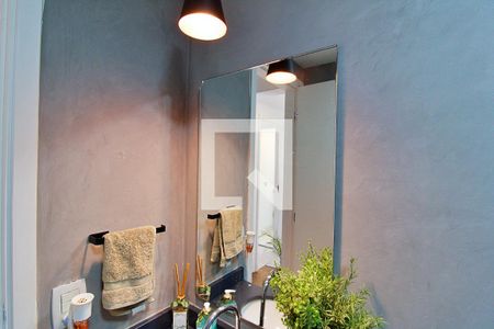 Apartamento à venda com 70m², 2 quartos e 1 vaga Apartamento à venda com 70m², 2 quartos e 1 vagaBanheiro