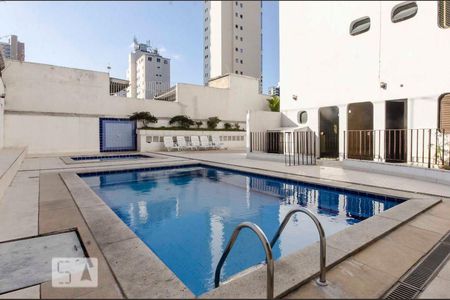 Apartamento para alugar com 165m², 4 quartos e 2 vagasÁrea comum - Piscina