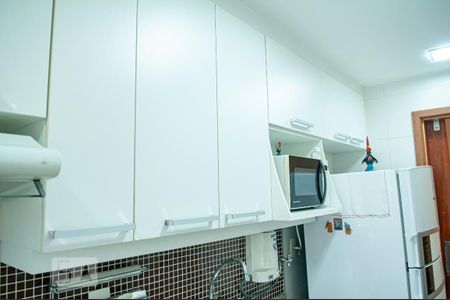 Apartamento à venda com 66m², 2 quartos e 1 vagaCozinha e Área de Serviço