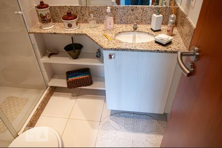 Apartamento à venda com 66m², 2 quartos e 1 vagaBanheiro da Suíte