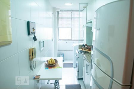 Apartamento à venda com 66m², 2 quartos e 1 vagaCozinha e Área de Serviço