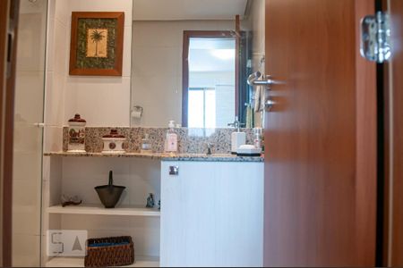 Apartamento à venda com 66m², 2 quartos e 1 vagaBanheiro da Suíte