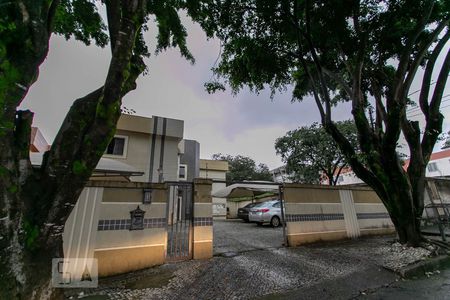 Apartamento para alugar com 69m², 3 quartos e 1 vagaFachada
