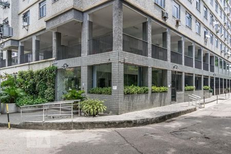 Apartamento à venda com 79m², 3 quartos e 1 vagaPortaria