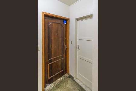 Apartamento à venda com 79m², 3 quartos e 1 vagaEntradas do imóvel (Social e serviço)